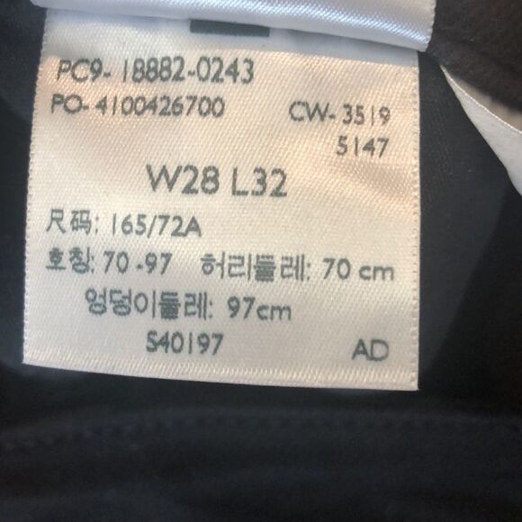 NWT Levi’s 721 High Rise Skinny distressed Black Jeans - Picture 8 of 13